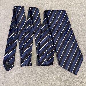BOSS Hugo Boss Silk Men's Tie Necktie Blue Black White Stripe Made in Italy